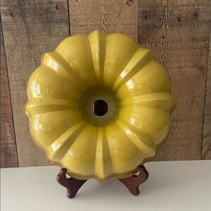 Vintage MCM Yellow Ombré Bundt Cake Pan